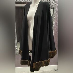Donna Salyers Fabulous Furs Black Cape Faux Fur